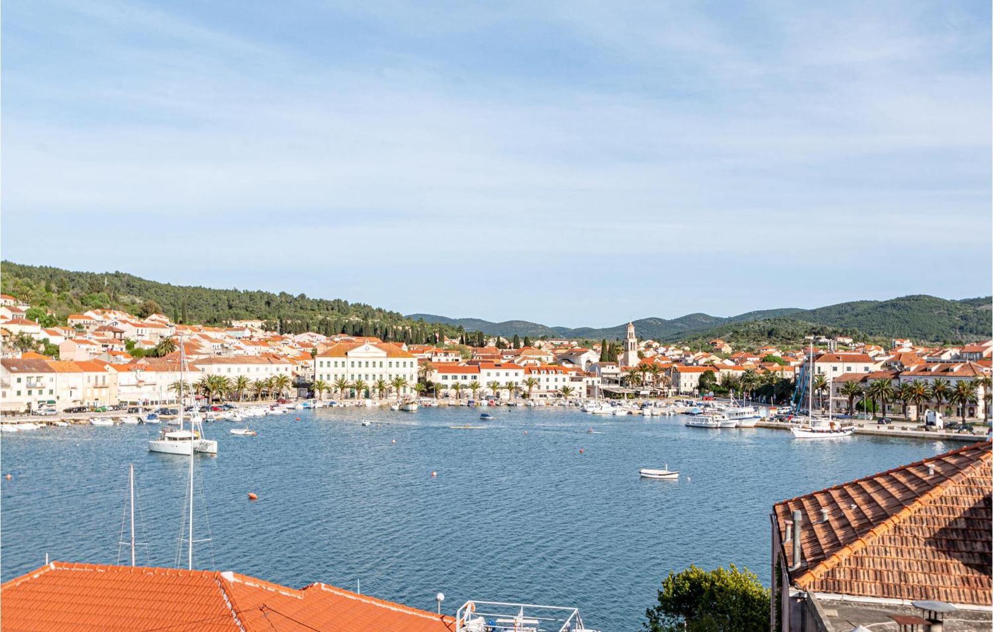 Beautiful Apartment In Vela Luka With Kitchen Zewnętrze zdjęcie